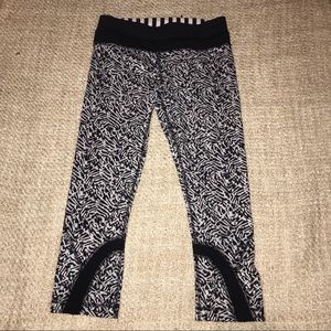 LULULEMON 🍋 capris